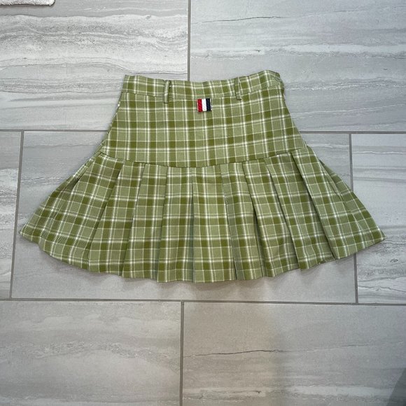 Green and White Plaid Pleated Skirt - Picture 2 of 5